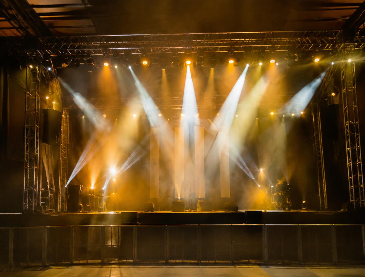 Concert stage build